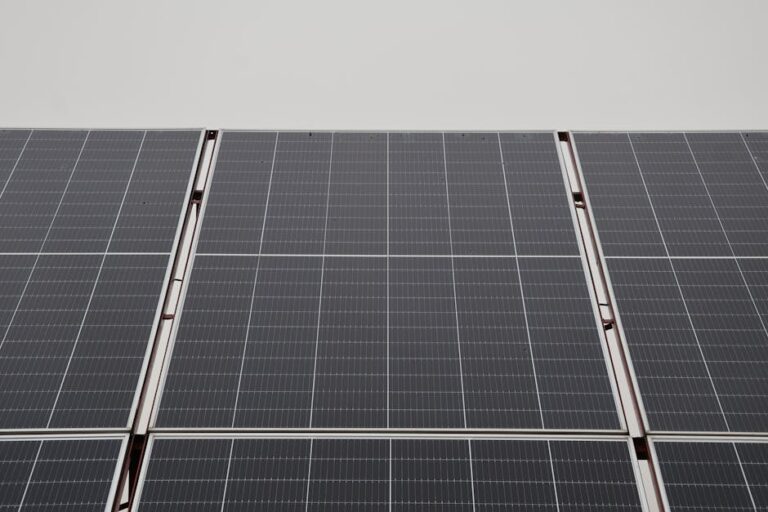 do solar panels work in cloudy weather