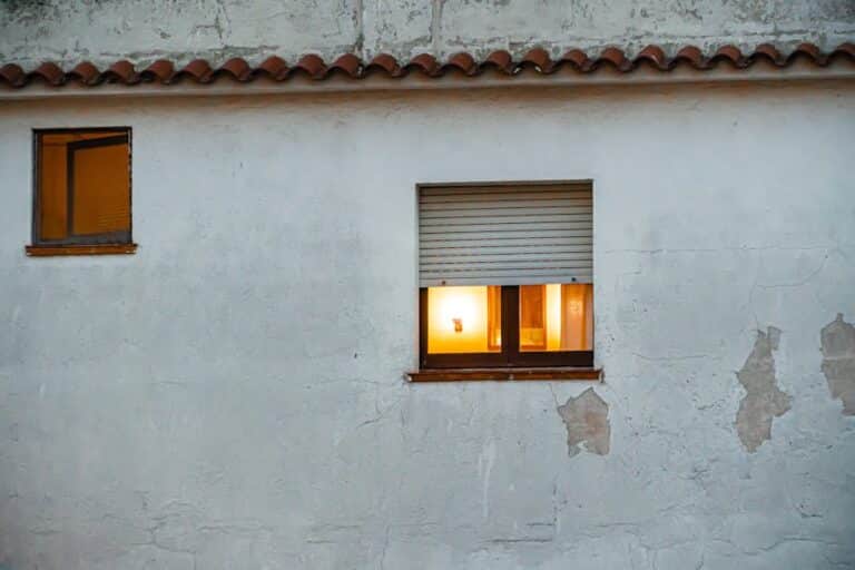 insulating exterior walls price